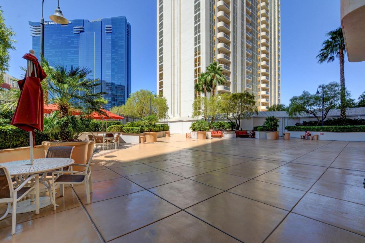 Mgm Signature-28-705 F1 Track & Strip View Balcony Las Vegas Ngoại thất bức ảnh